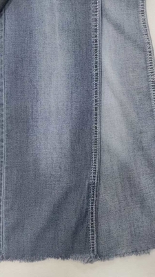 comprare Tessuto denim leggero 5.7oz blu scuro con larghezza totale 69/71
